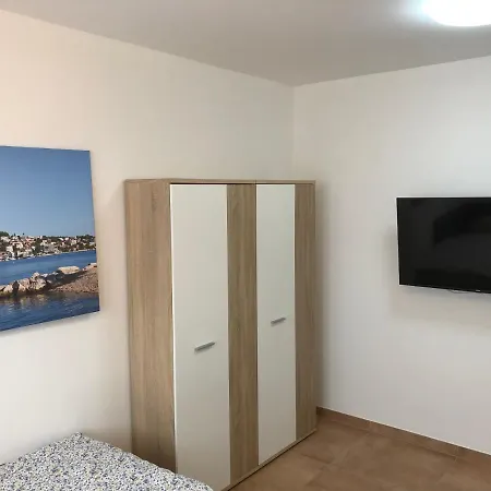 Chen Mit 2 Schlafzimmern, Ebk, Separat Balkon * Griesstatt